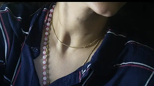 -AyeshaSinghania- webcam