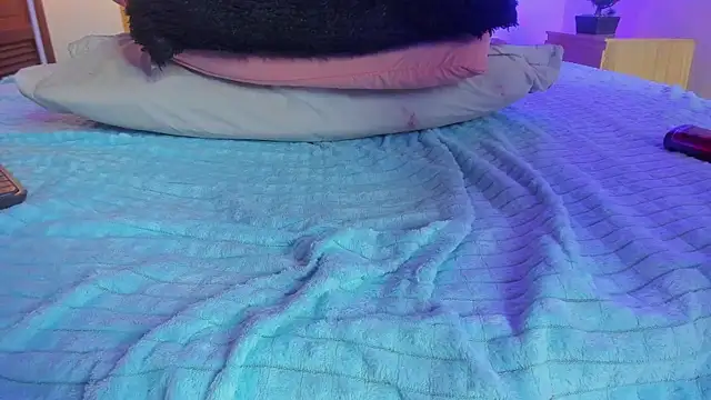 Zoe_sky1 webcam