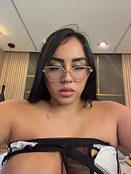 emily-Hornyy webcam