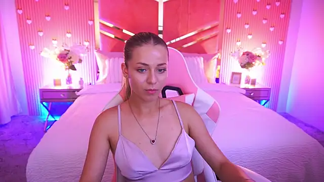 dovelovee - DoveLovee's free webcam - UK Sex Cams