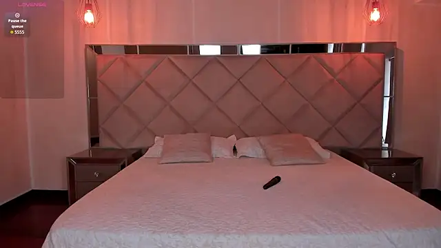 meganscott - MeganScott's free webcam - UK Sex Cams