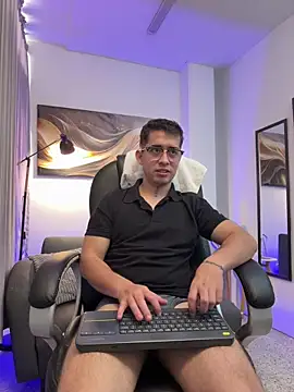 Tommas_Jhonson webcam