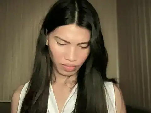Ainusalla - Trans webcam sex chat