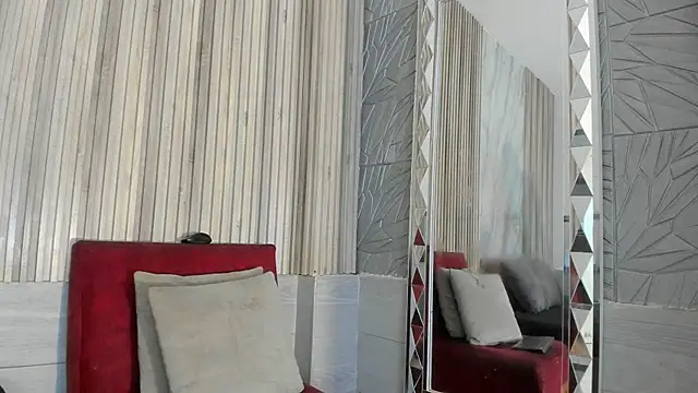 BriannaChelsea webcam
