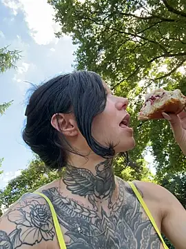 SkinnyLilly