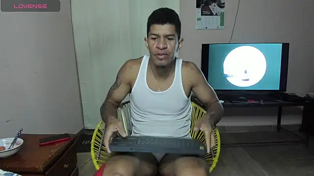 antonio_aguilarx webcam