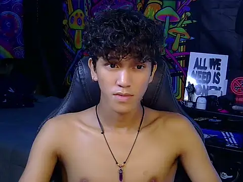 hugekenbigcock webcam