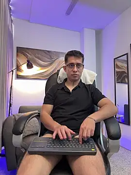 Tommas_Jhonson webcam