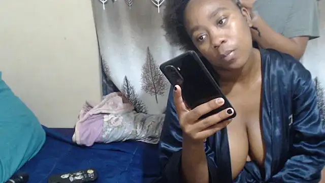 BadGirlMona webcam