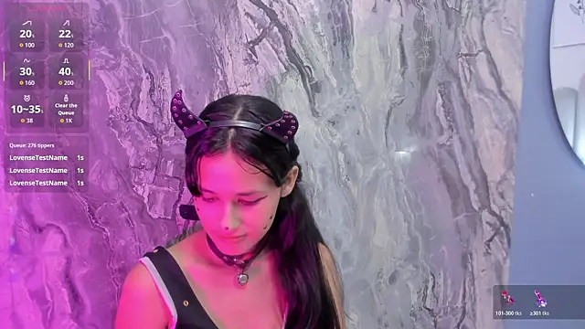 luly_dreams webcam