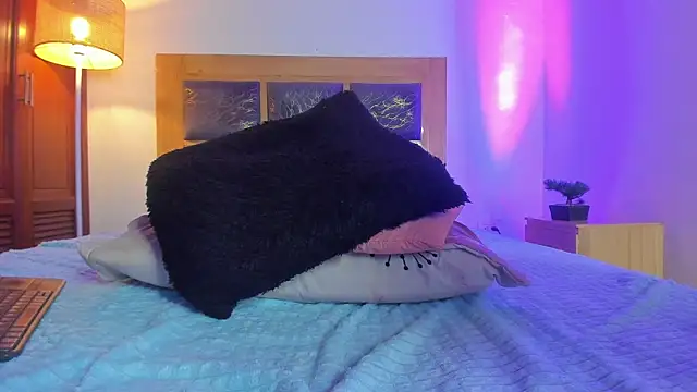 Zoe_sky1 webcam