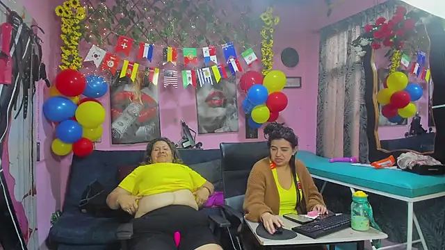 lesbiancuple webcam