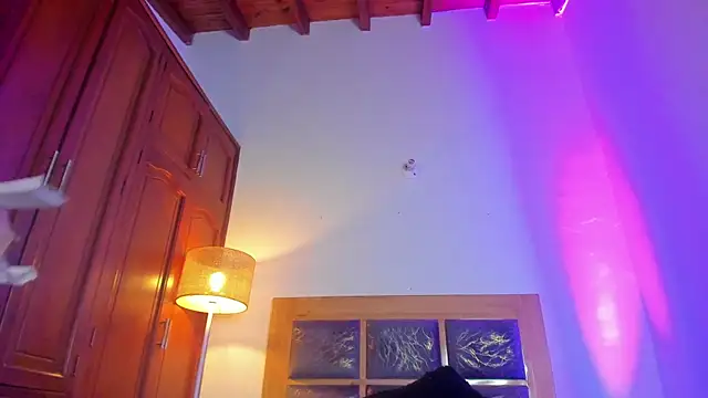 Zoe_sky1 webcam