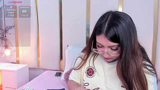 KamilaVegga webcam