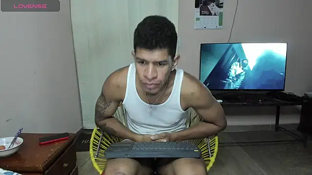 antonio_aguilarx webcam