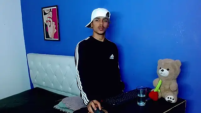 Angel_foxc13 webcam