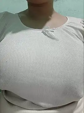Shine_Mai webcam