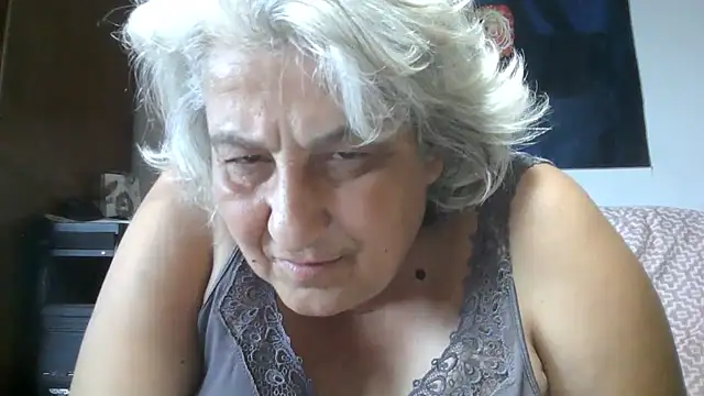 ExquisiteMature webcam