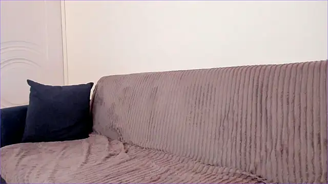kimiko_ara webcam