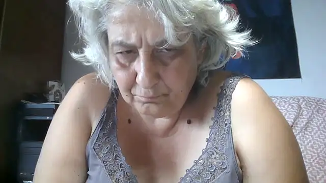 ExquisiteMature webcam