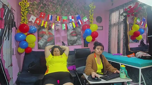 lesbiancuple