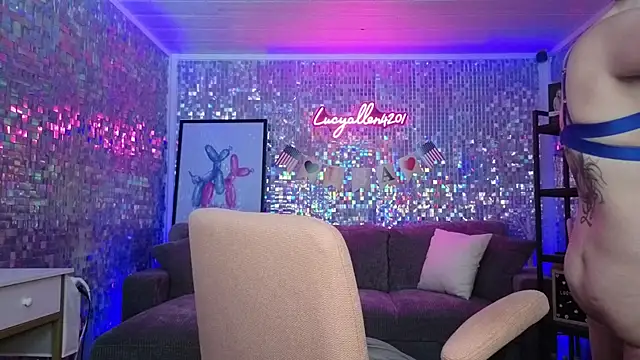 lucyallen4201 (F milf) - Finger Ass