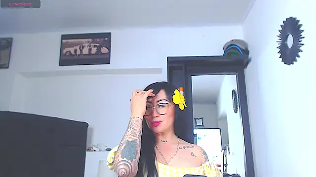 Vicky_hotmilf webcam