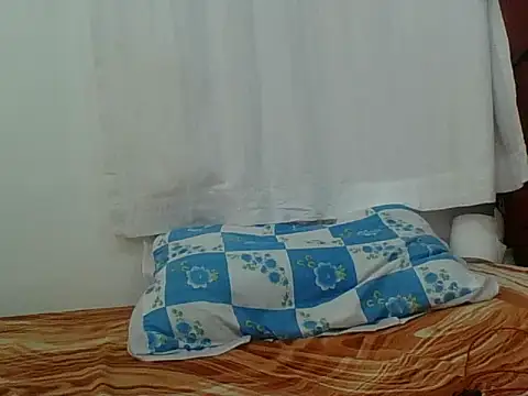 Nasty_petitee webcam