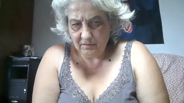 ExquisiteMature webcam