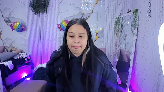 Canndyy_tay1