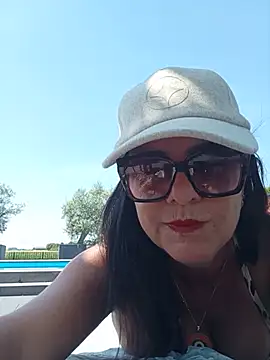 Lindagoddess75 webcam