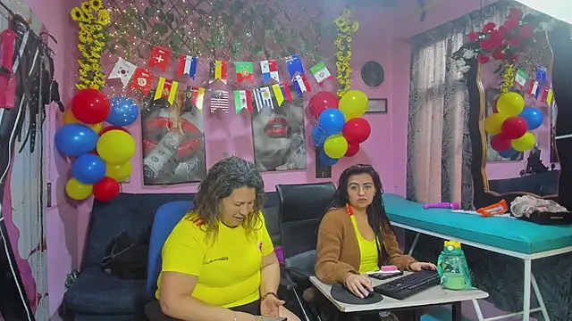 lesbiancuple webcam