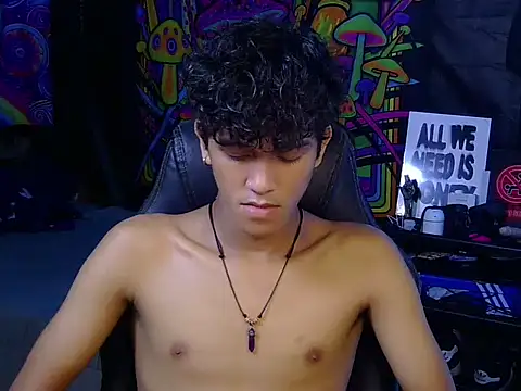 hugekenbigcock (M young) - cum with me