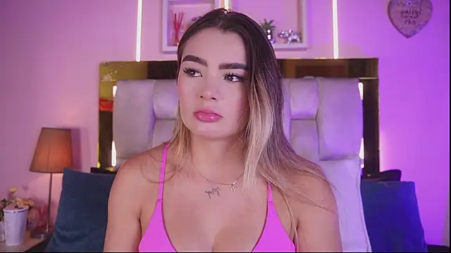 emmy_r webcam