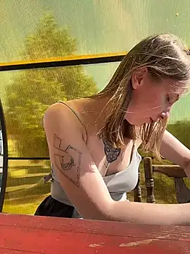 Sunny___Bunny webcam