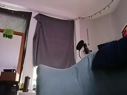 ChuckyyDee webcam