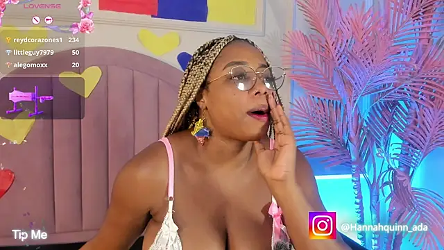 Hanaahquinn webcam