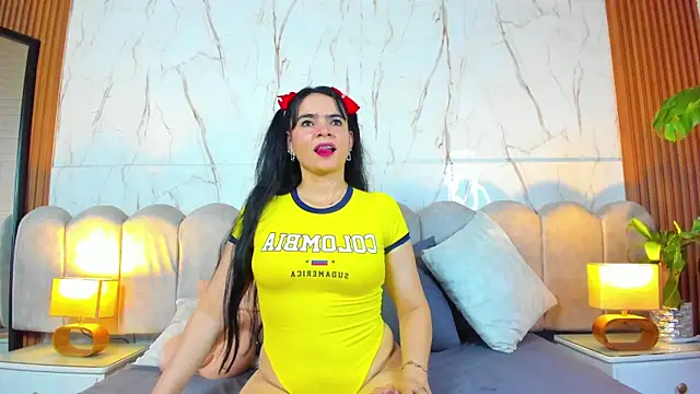 Samantha_Fiire webcam