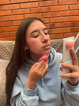 LilyRossi_ webcam