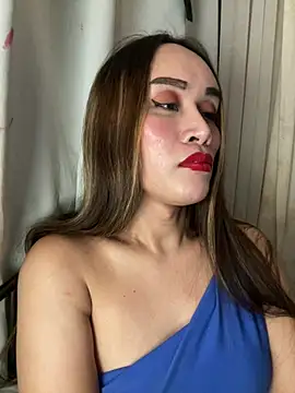 RomanticPearlTS live sex cam