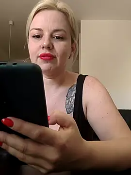 Ladykaos live cam on StripChat
