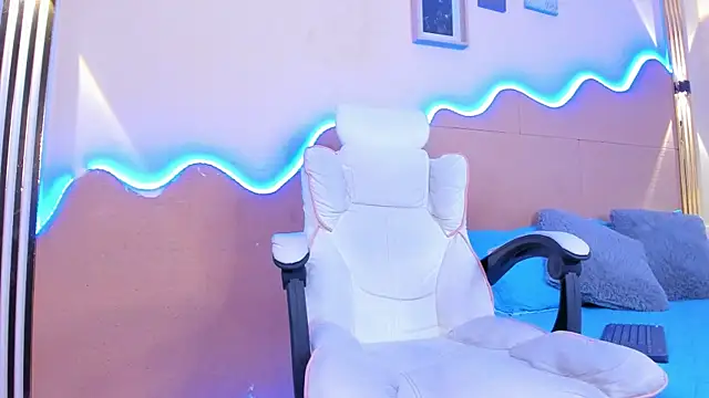 Dark_Valentino_ live cam on StripChat