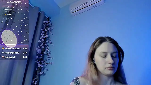 NicolePax webcam