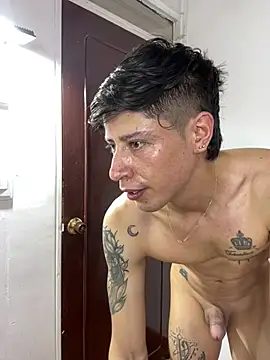 Sexytaty2022 webcam