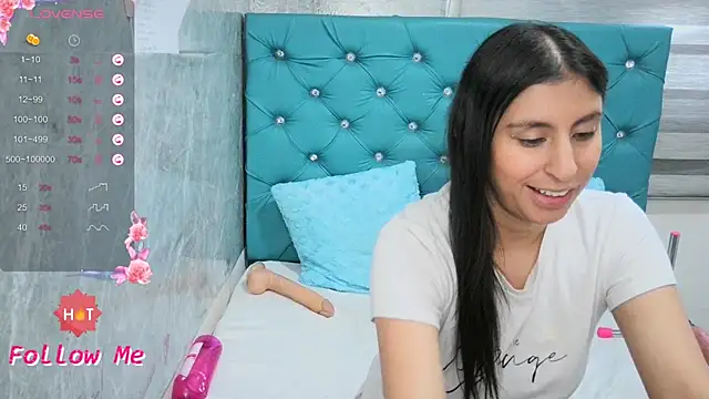 MAARYMOON live cam on StripChat