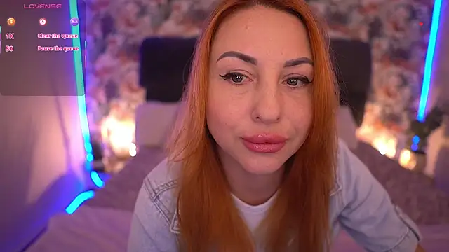 KristiiMax webcam