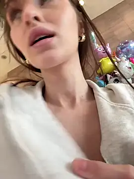 -missbehaving- webcam