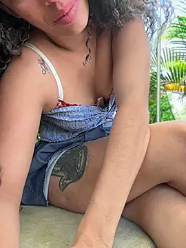 roxyrougee webcam