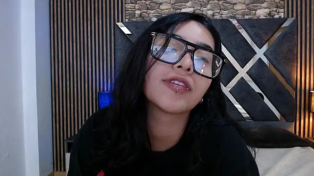 Amy_channel webcam