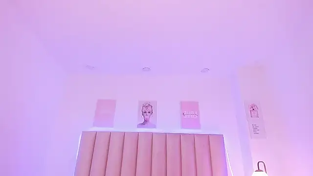 Sora_mae webcam